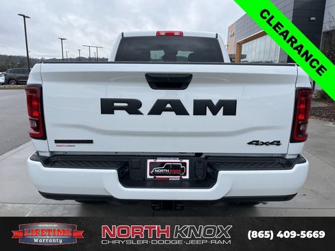 New 2026 RAM 2500 Big Horn AWD/4WD image 18
