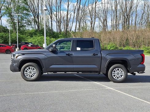 New 2026 Toyota Tundra SR5 image 9