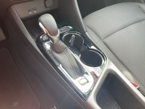 Used 2025 Buick Encore GX Preferred w/ Advanced Technology Package image 19