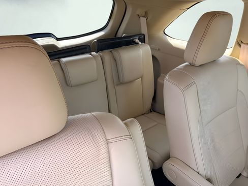 Used 2017 Toyota Highlander Limited AWD/4WD image 13