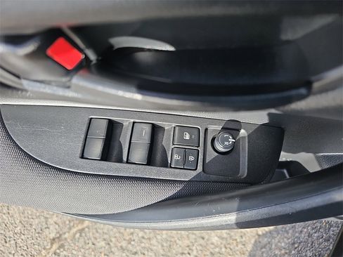 Used 2022 Toyota Corolla LE w/ Carpet Mat Package (TMS) image 25