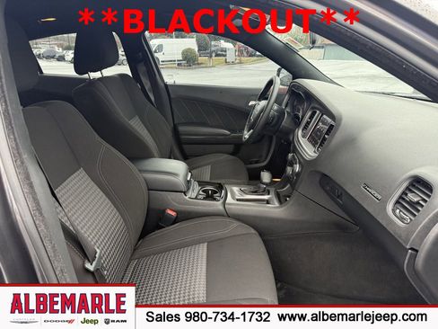 Used 2023 Dodge Charger SXT w/ Blacktop Package image 30
