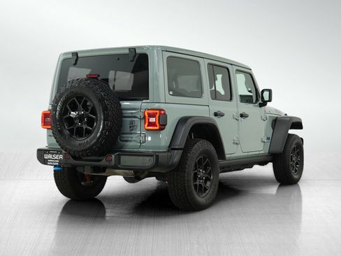 Used 2024 Jeep Wrangler Unlimited image 6
