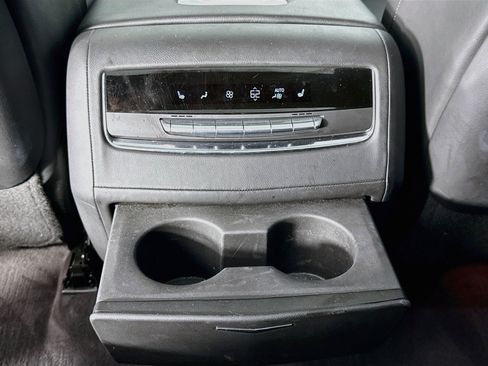 Used 2023 Cadillac Escalade ESV Premium Luxury RWD image 28