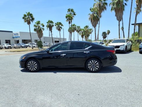 Used 2023 Nissan Altima 2.5 SV FWD image 5