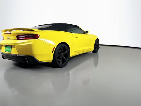 Used 2017 Chevrolet Camaro LT image 8