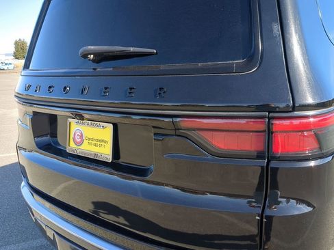 Used 2022 Jeep Wagoneer Series III w/ Premium Group I image 23