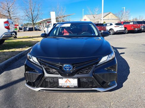 Certified 2022 Toyota Camry XSE image 3