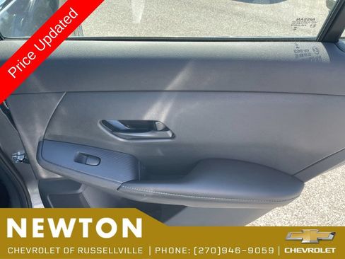 Used 2025 Nissan Sentra S FWD image 30