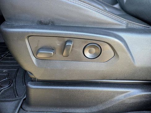 Used 2023 Chevrolet Tahoe High Country image 12