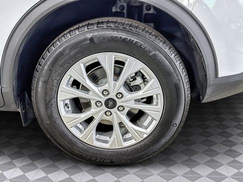 Used 2025 Ford Escape Active image 30