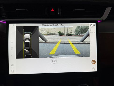 Used 2024 Jaguar F-PACE R-Dynamic S image 31