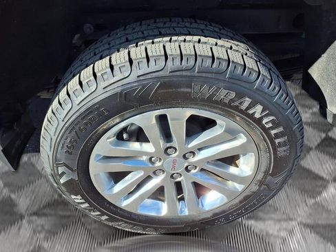 Used 2016 GMC Canyon SLT w/ Driver Alert Package image 20