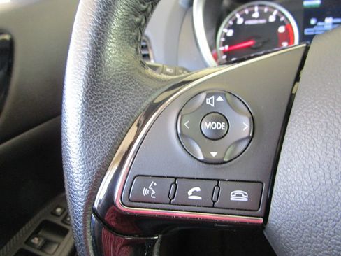 Used 2024 Mitsubishi Eclipse Cross SE AWD/4WD image 32