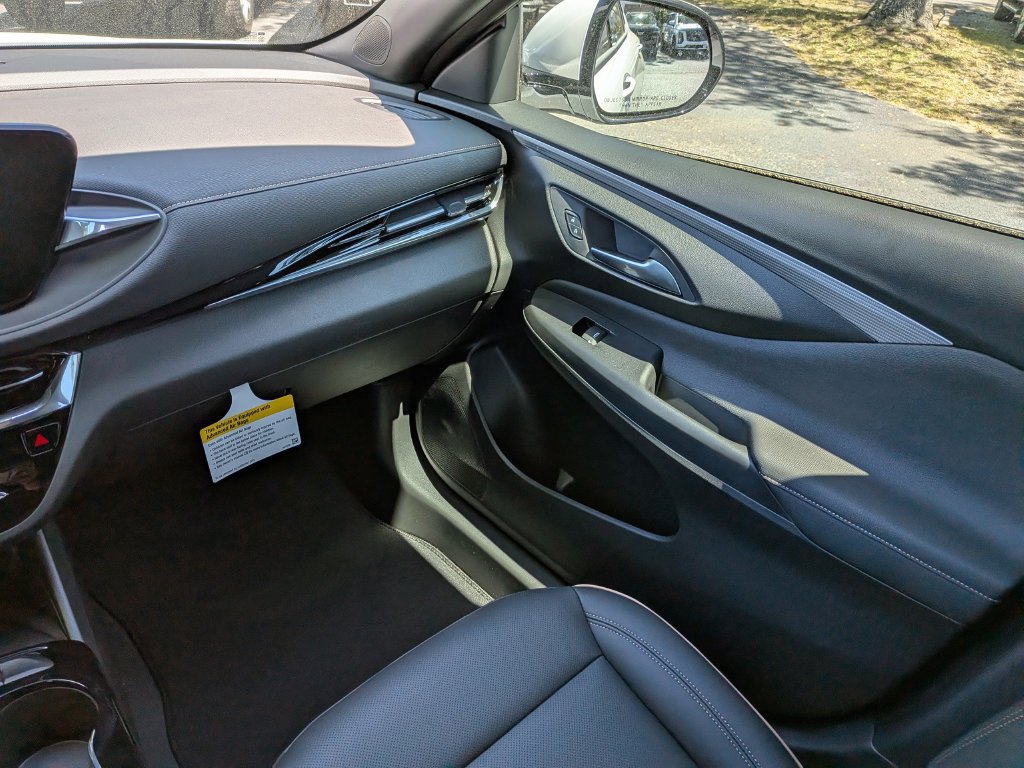 New 2026 Buick Envista Avenir FWD image 18