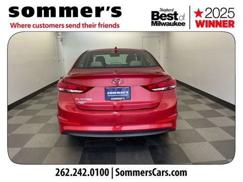 Used 2017 Hyundai Elantra SE FWD image 4