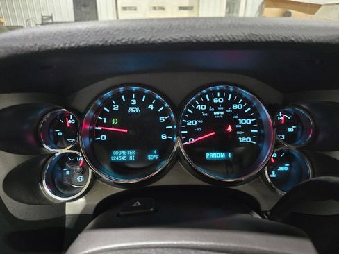 Used 2013 Chevrolet Silverado 2500 LT w/ Z71 Appearance Package AWD/4WD image 40