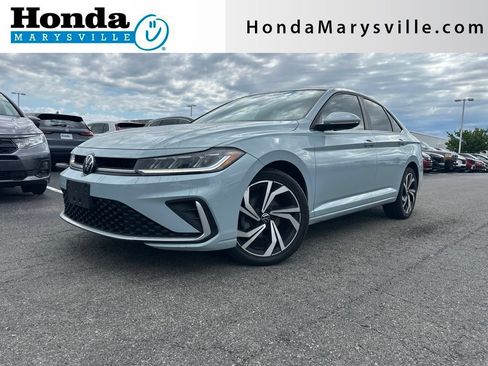 Used 2025 Volkswagen Jetta SEL FWD image 1