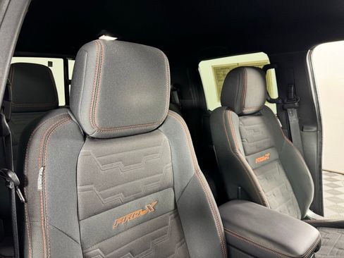 Used 2022 Nissan Frontier Pro-X image 29
