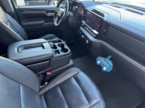Certified 2025 GMC Sierra 1500 SLT AWD/4WD image 21