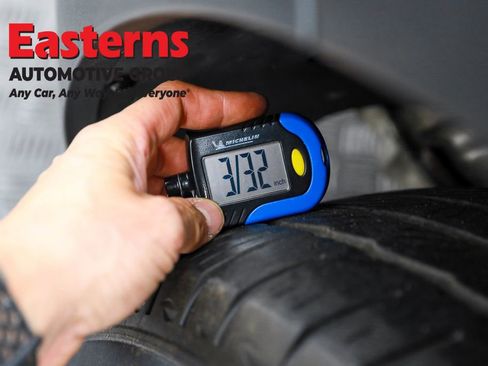 Used 2022 Kia Telluride LX image 30