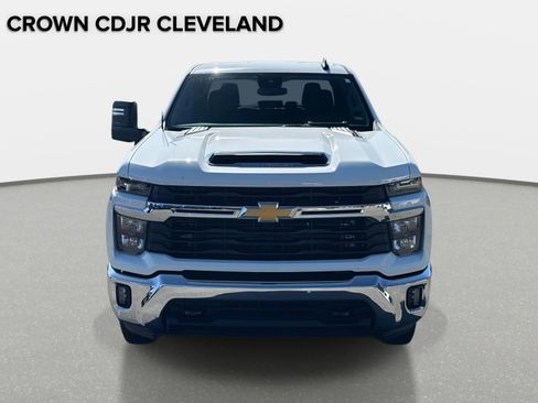 Used 2025 Chevrolet Silverado 2500 LT w/ Convenience Package image 9