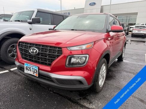 Used 2021 Hyundai Venue SE FWD image 3
