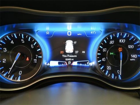 Used 2022 Chrysler 300 S image 26