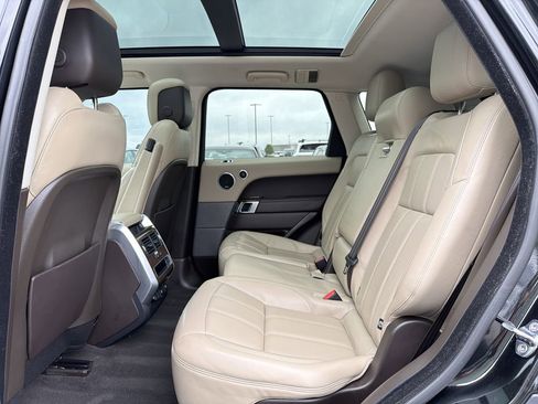Used 2019 Land Rover Range Rover Sport Supercharged AWD/4WD image 5