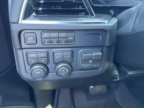 New 2026 Chevrolet Suburban RST w/ Comfort Package AWD/4WD image 26