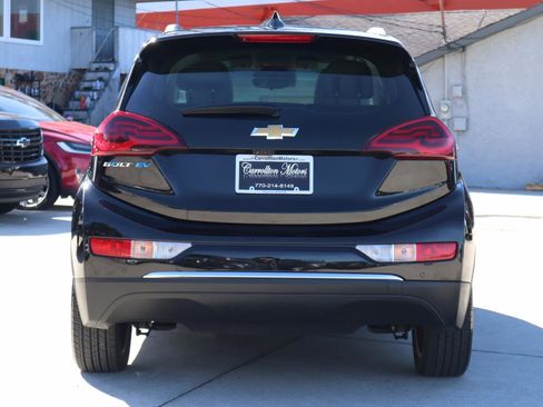 Used 2020 Chevrolet Bolt Premier w/ Infotainment Package FWD image 5