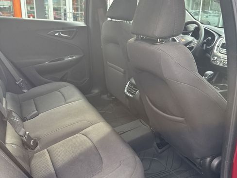 Used 2021 Chevrolet Malibu LT FWD image 15