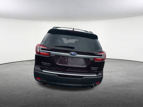 Used 2025 Subaru Ascent Touring AWD/4WD image 8