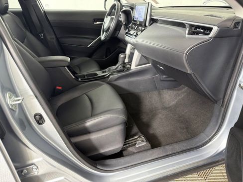 Used 2024 Toyota Corolla Cross XLE AWD/4WD image 13
