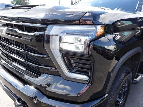 Used 2024 Chevrolet Silverado 2500 LT w/ Midnight Edition AWD/4WD image 63