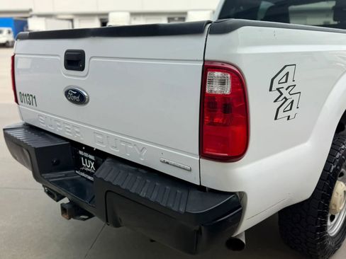 Used 2016 Ford F250 XL w/ Power Equipment Group AWD/4WD image 9
