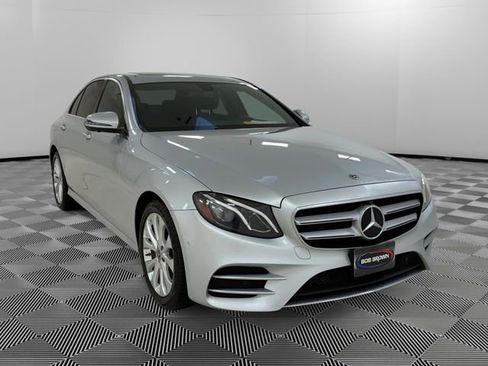 Used 2019 Mercedes-Benz E 300 4MATIC image 7