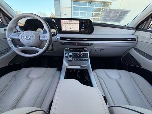 Certified 2024 Hyundai Palisade Calligraphy AWD/4WD image 18
