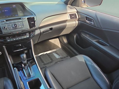 Used 2016 Honda Accord Sport image 14