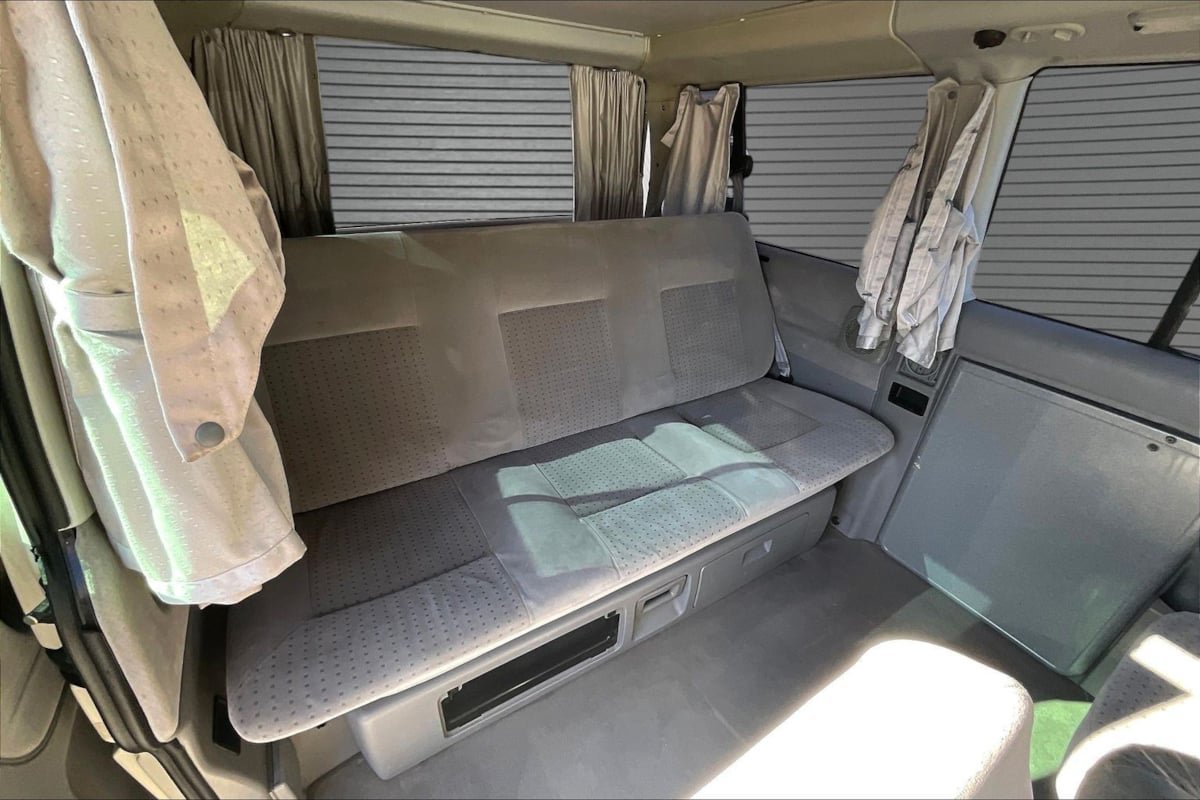 Used 2002 Volkswagen Eurovan MV FWD image 20