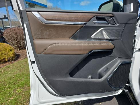 New 2026 GMC Acadia Denali Ultimate image 18