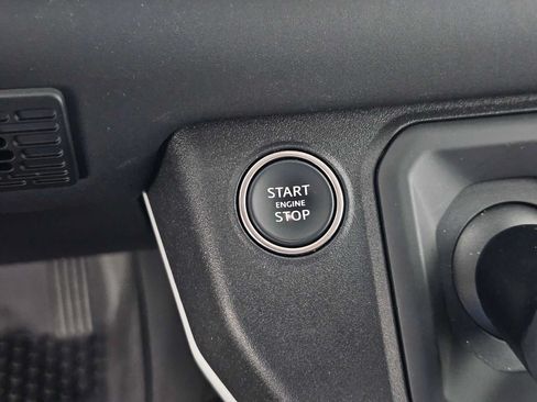 Used 2024 Land Rover Defender 110 S AWD/4WD image 30