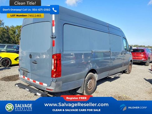 Used 2019 Mercedes-Benz Sprinter 170 image 4