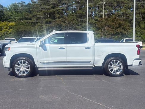 Used 2026 Chevrolet Silverado 1500 High Country AWD/4WD image 2
