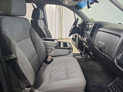 Used 2017 Chevrolet Silverado 1500 Custom w/ Custom Convenience Package AWD/4WD image 13
