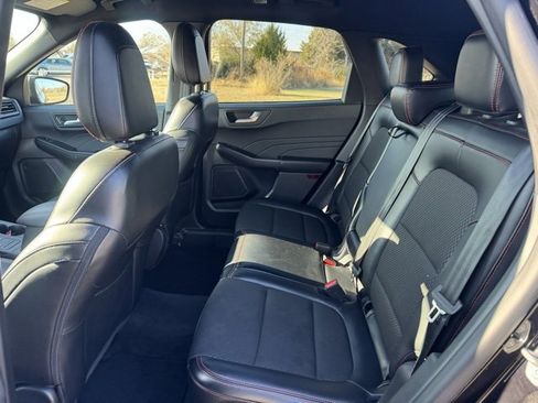 Used 2024 Ford Escape ST-Line image 12