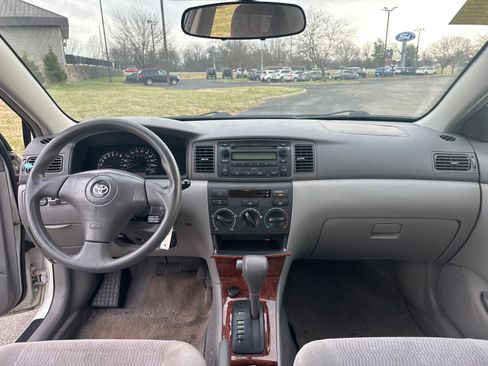 Used 2005 Toyota Corolla LE image 12