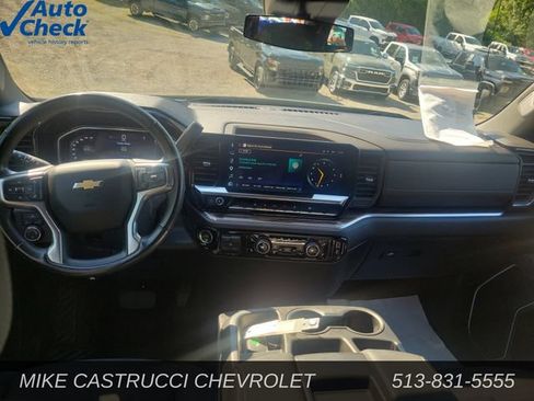 Used 2025 Chevrolet Silverado 1500 LT AWD/4WD image 10