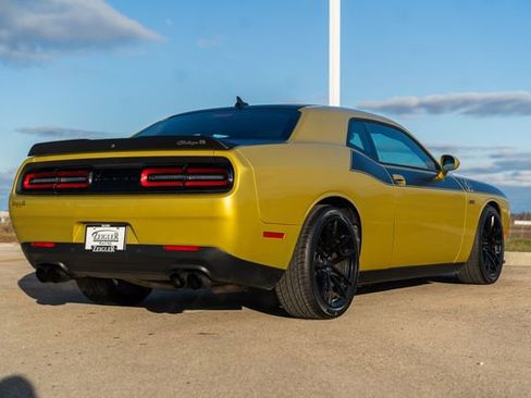 Used 2021 Dodge Challenger R/T Scat Pack w/ T/A Package image 7