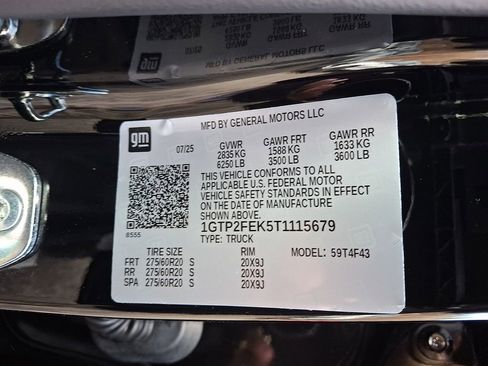 New 2026 GMC Canyon Denali w/ LPO, Denali Black Edition image 17